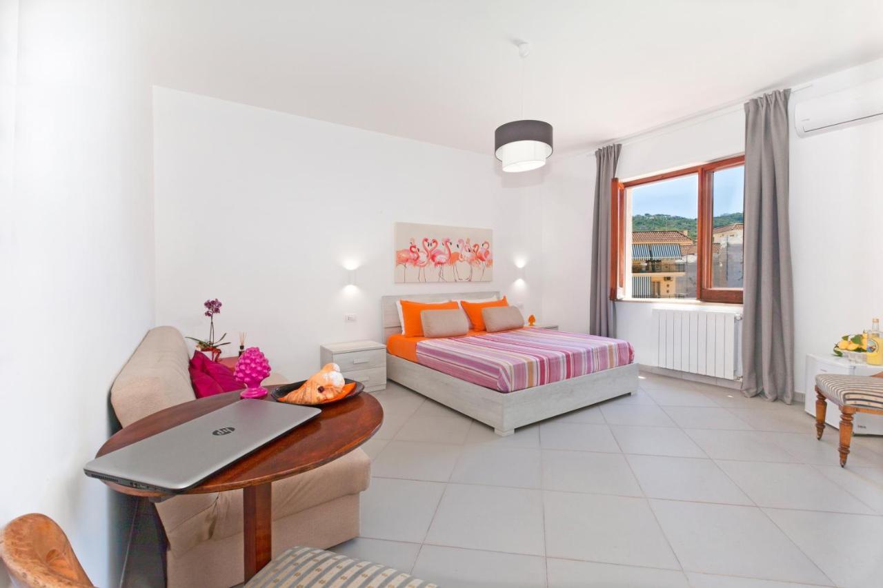 Estate4Home - Sofia Flora Piano di Sorrento Eksteriør billede